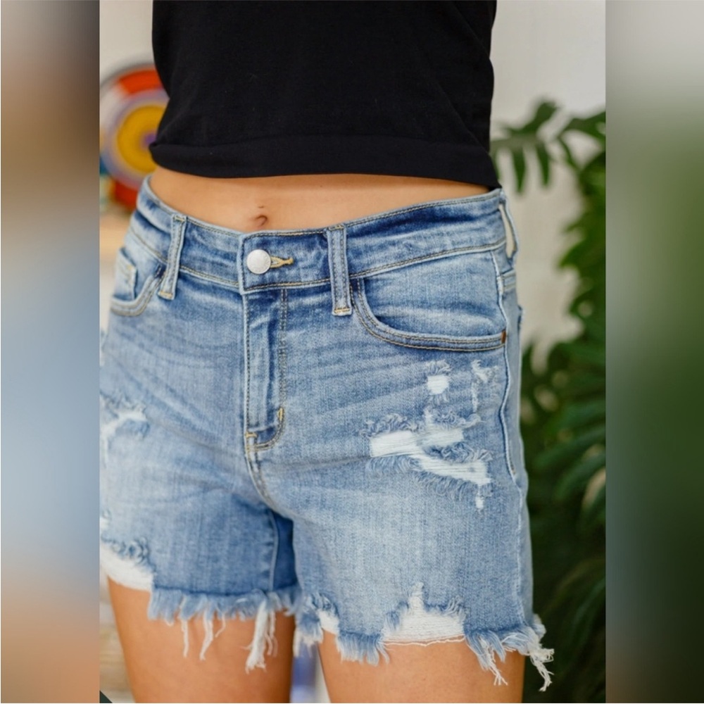 Judy Blue Denim BOHO Distressed Paint Splattered Jean Shorts with Fringe 1XL